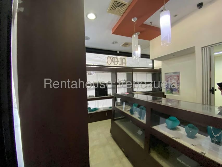 Comercial (Local Comercial) en Venta en El Paraiso, Distrito Metropolitano - 17