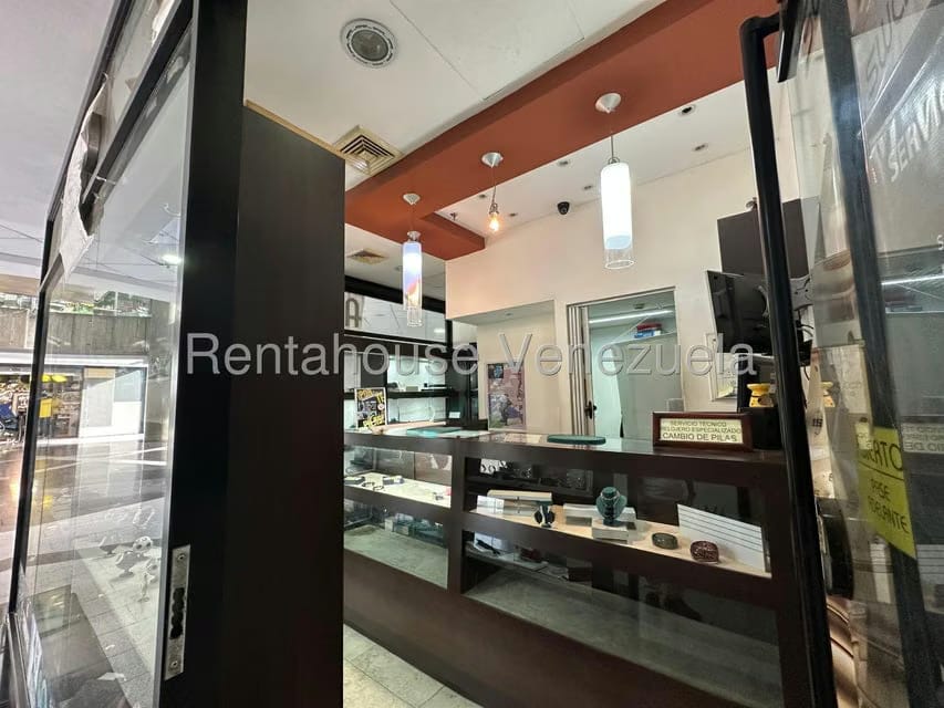 Comercial (Local Comercial) en Venta en El Paraiso, Distrito Metropolitano - 4