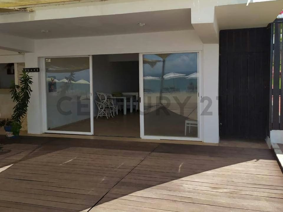 Edificio Tacamajaca Ubicado en Playa el Yaque. se venden por separado - 15