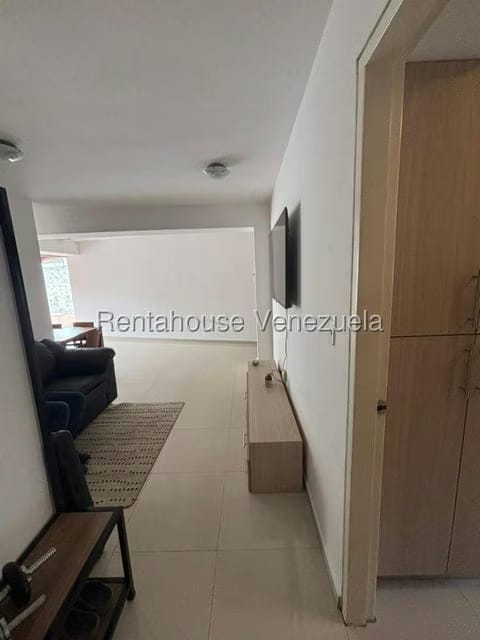 Apartamento (1 Nivel) en Alquiler en La Boyera, Distrito Metropolitano - 14