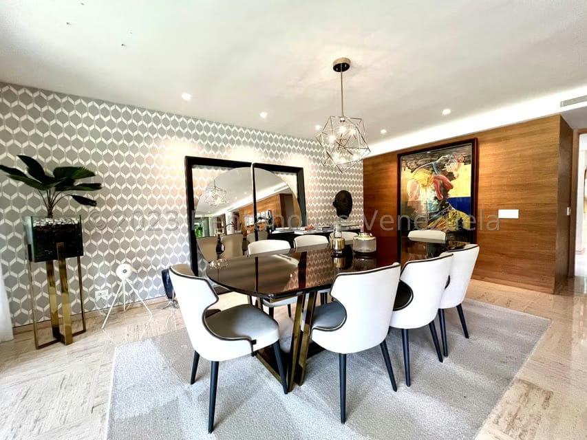 Apartamento (1 Nivel) en Venta en Campo Alegre, Distrito Metropolitano - 11