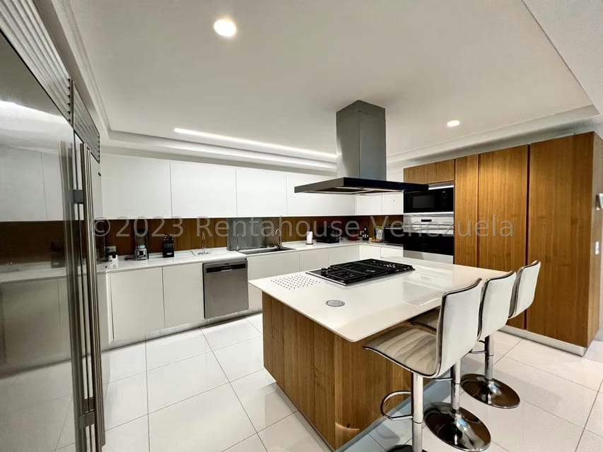 Apartamento (1 Nivel) en Venta en Campo Alegre, Distrito Metropolitano - 17