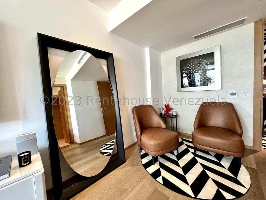 Apartamento (1 Nivel) en Venta en Campo Alegre, Distrito Metropolitano - 34