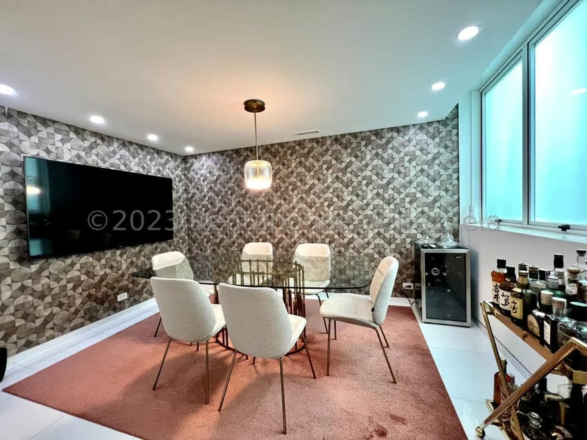 Apartamento (1 Nivel) en Venta en Campo Alegre, Distrito Metropolitano - 40
