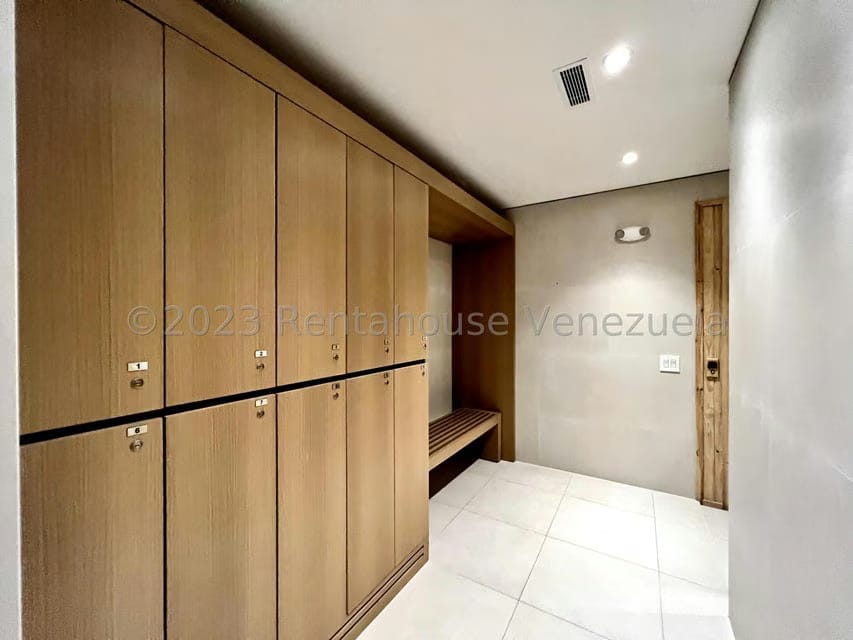 Apartamento (1 Nivel) en Venta en Campo Alegre, Distrito Metropolitano - 43