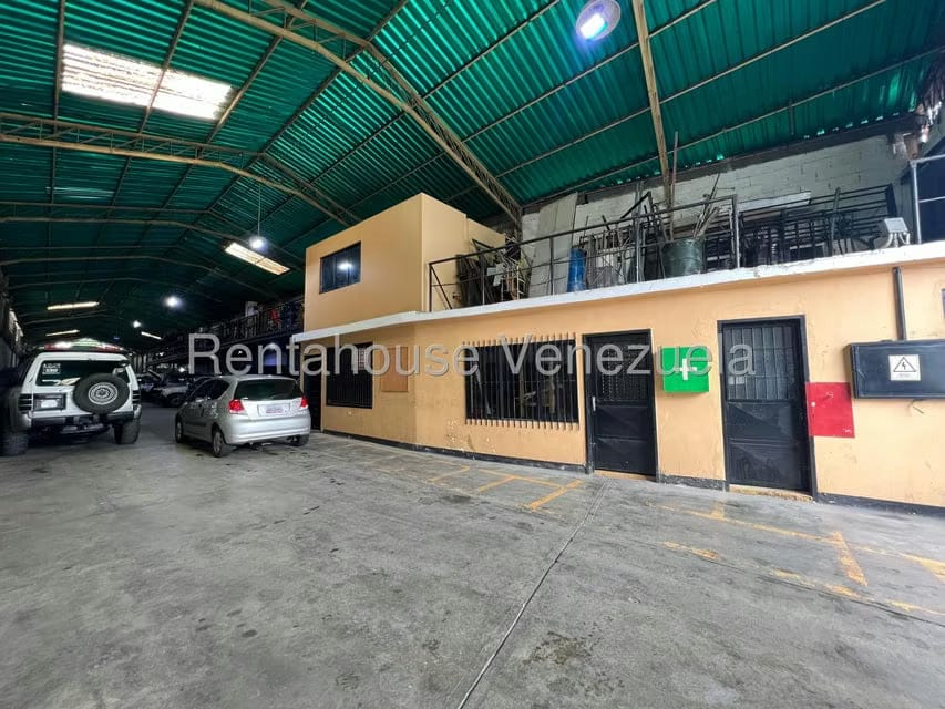 Comercial (Galpon - Deposito) en Venta en La Coromoto, Aragua - 2