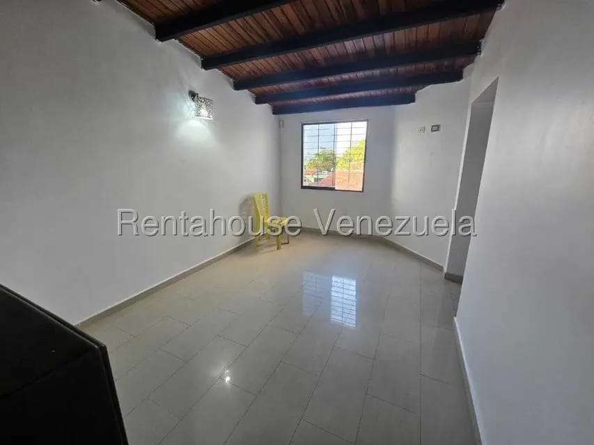 Townhouse (Duplex) en Venta en Villa Roca, Lara - 19