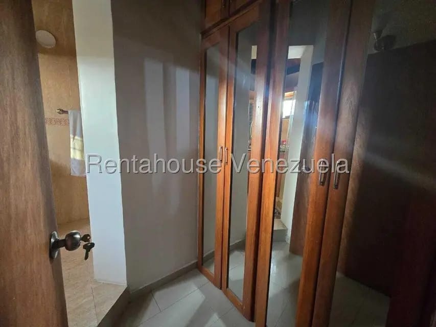 Townhouse (Duplex) en Venta en Villa Roca, Lara - 21