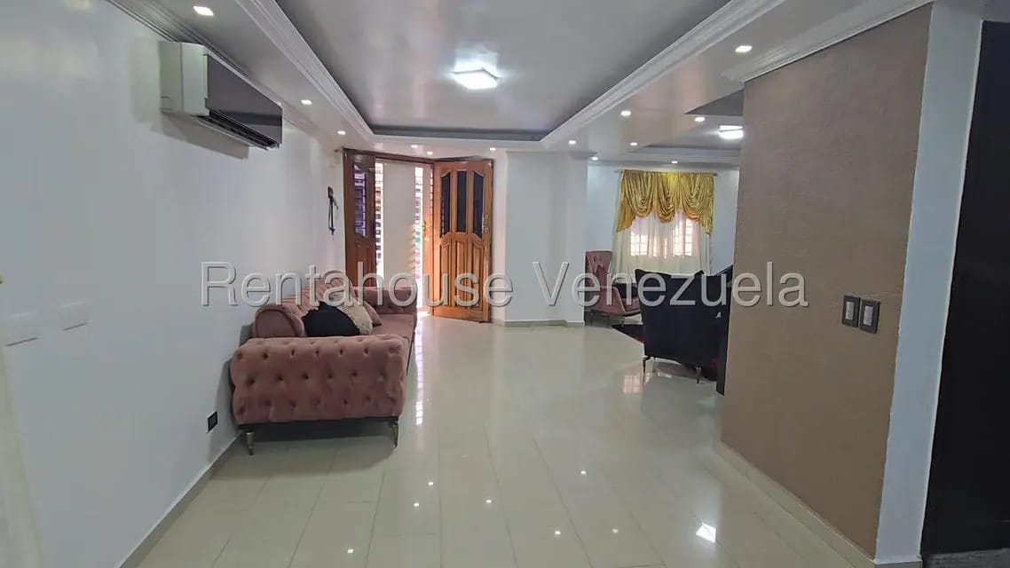Townhouse (Duplex) en Venta en Villa Roca, Lara - 5