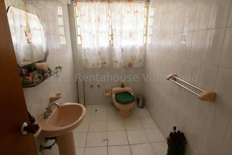 Casa (Multipes Niveles) en Venta en El Llanito, Distrito Metropolitano - 13