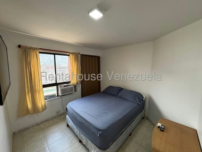 Apartamento (1 Nivel) en Alquiler en Sabana Grande, Distrito Metropolitano - 11