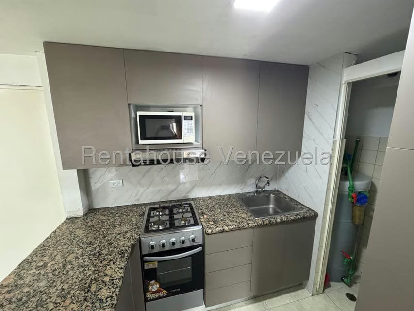 Apartamento (1 Nivel) en Alquiler en Sabana Grande, Distrito Metropolitano - 5