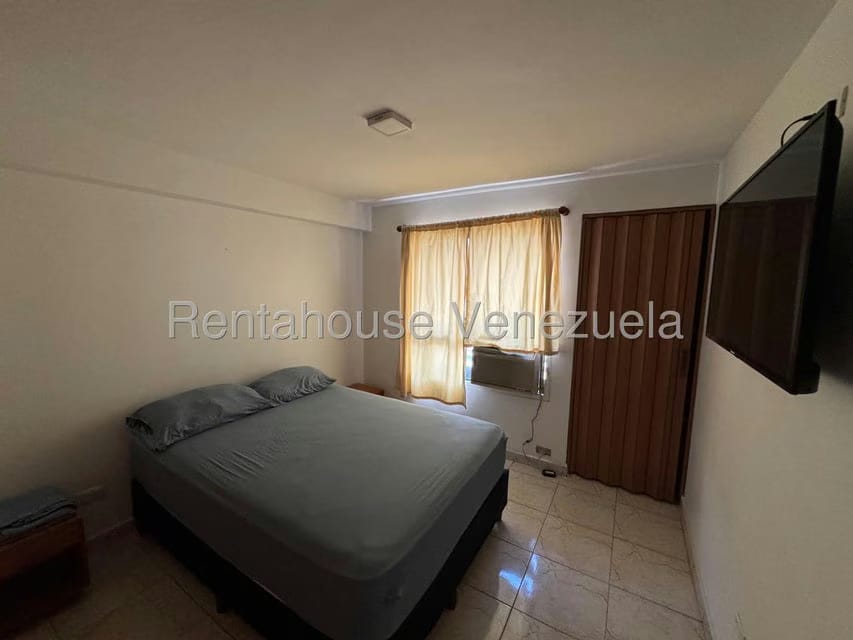 Apartamento (1 Nivel) en Alquiler en Sabana Grande, Distrito Metropolitano - 9
