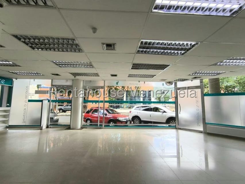 Comercial (Local Comercial) en Alquiler en Rancho Grande, Carabobo - 9