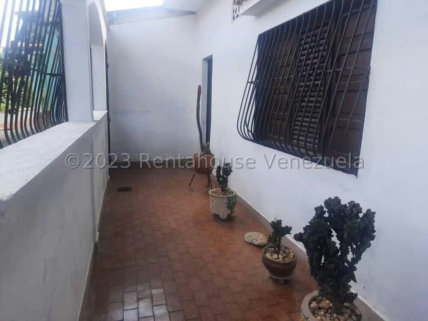 Casa (1 Nivel) en Venta en San José, Miranda - 2
