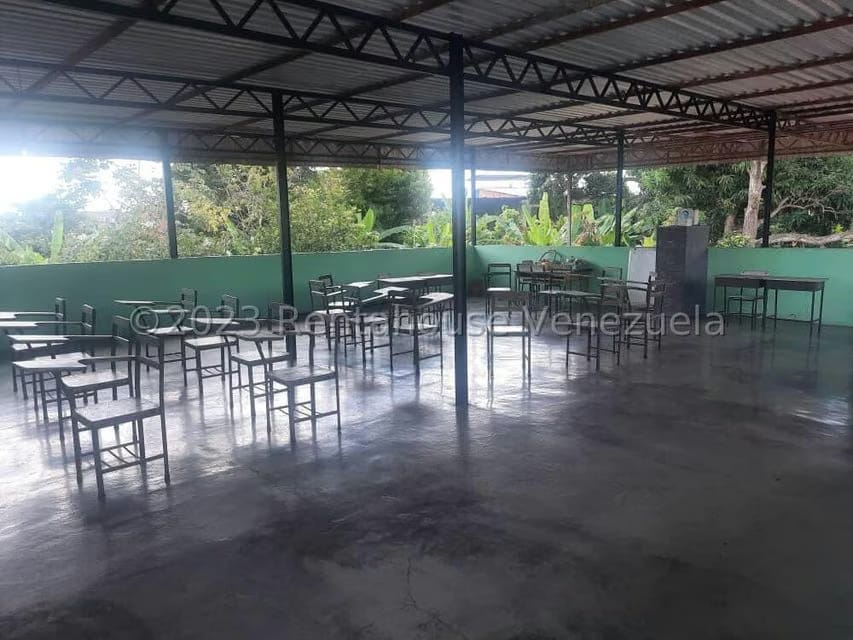 Casa (1 Nivel) en Venta en San José, Miranda - 16