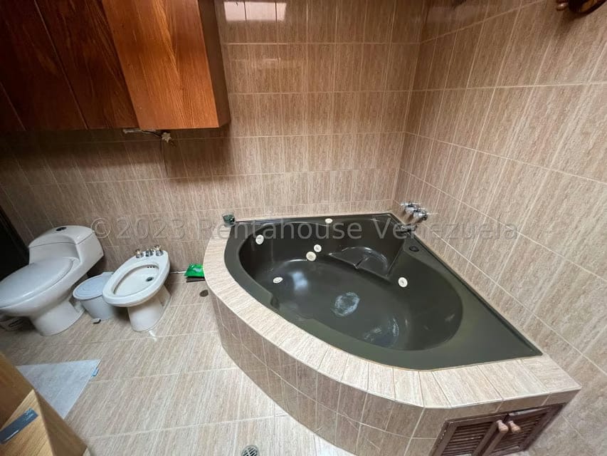 Casa (Multipes Niveles) en Venta en El Hatillo, Distrito Metropolitano - 24