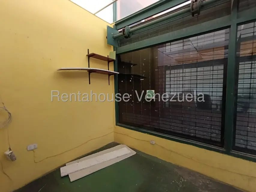 Comercial (Local Comercial) en Venta en Sabana Larga, Aragua - 24