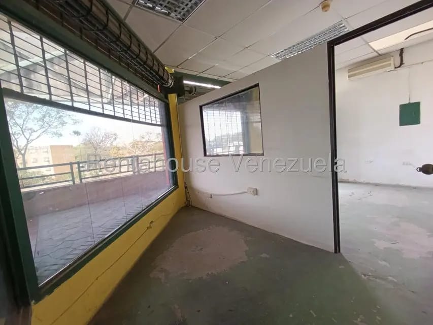 Comercial (Local Comercial) en Venta en Sabana Larga, Aragua - 25
