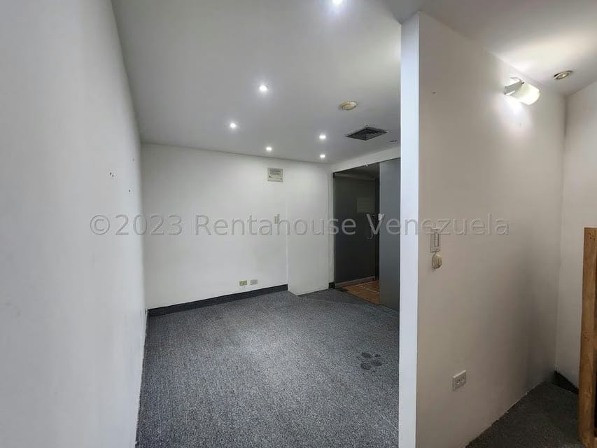 Comercial (Local Comercial) en Alquiler en Lomas de La Trinidad, Distrito Metropolitano - 5