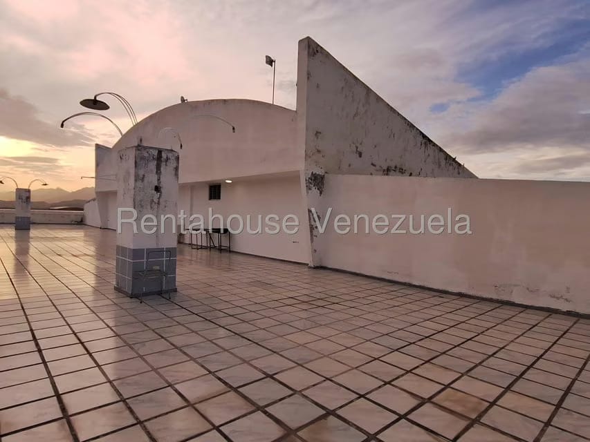 Apartamento (1 Nivel) en Venta en Avenida Fuerzas Aereas, Aragua - 46
