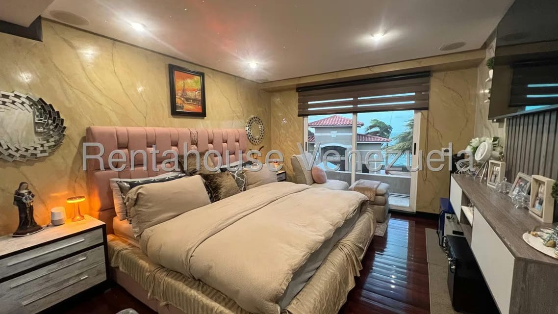 Townhouse (Multiples Niveles) en Venta en Lago Mar Beach, Zulia - 21