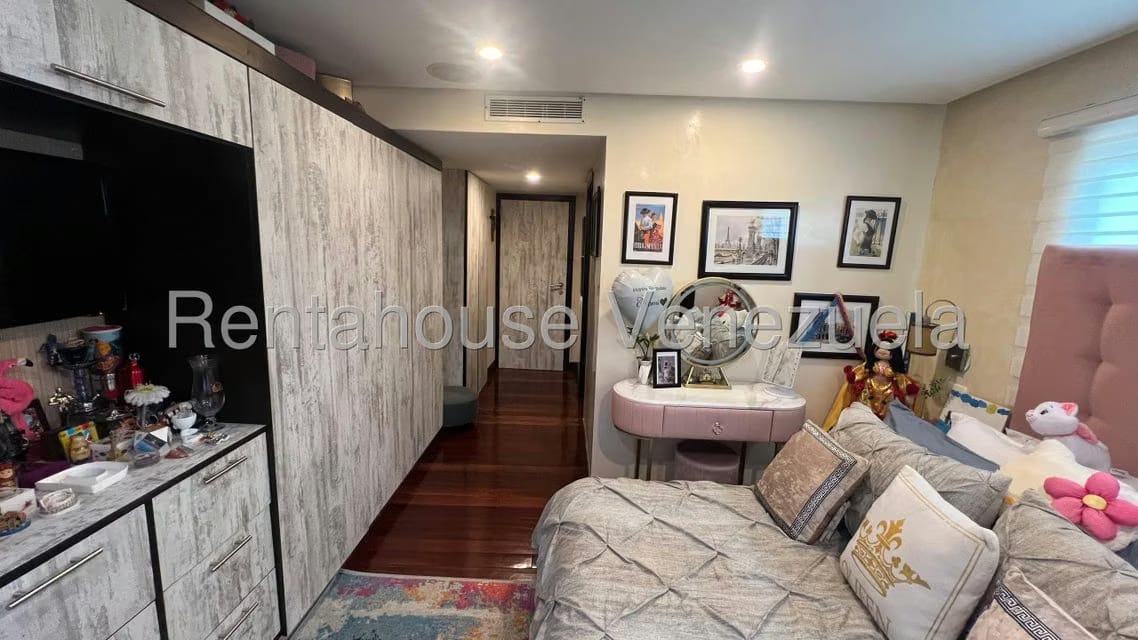 Townhouse (Multiples Niveles) en Venta en Lago Mar Beach, Zulia - 30