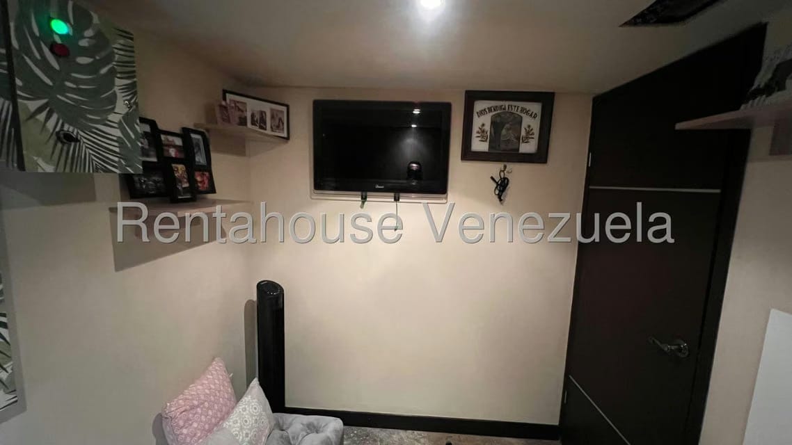 Townhouse (Multiples Niveles) en Venta en Lago Mar Beach, Zulia - 32