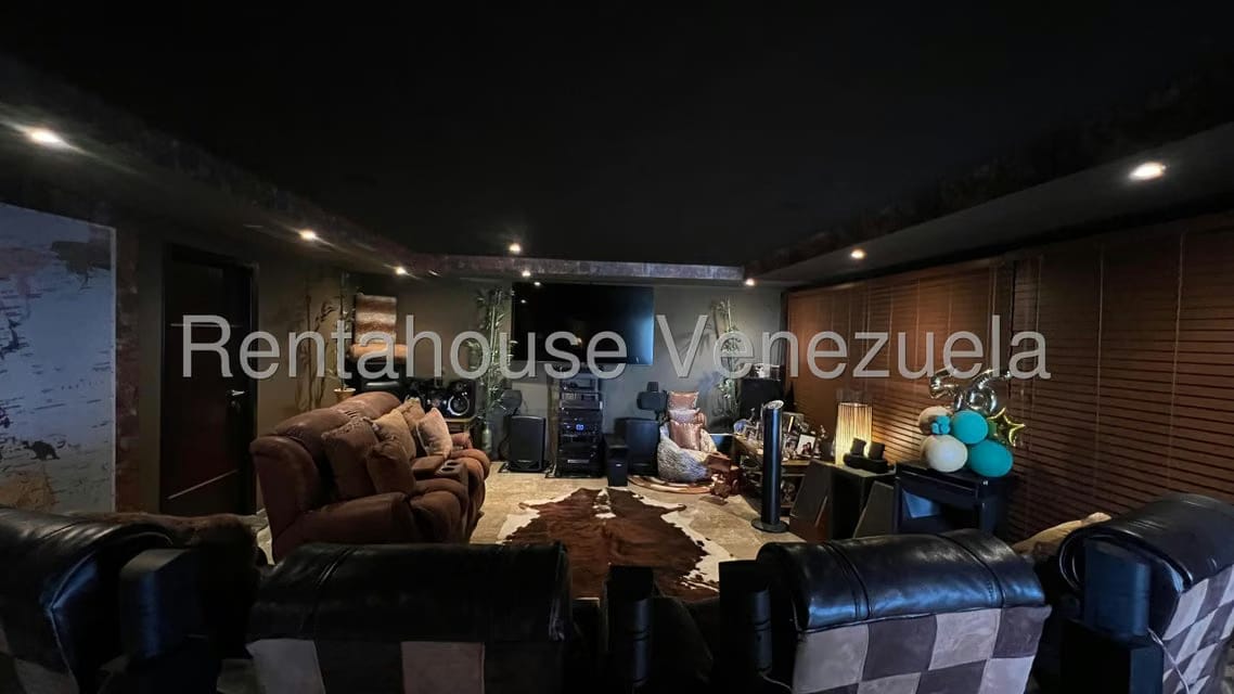 Townhouse (Multiples Niveles) en Venta en Lago Mar Beach, Zulia - 38