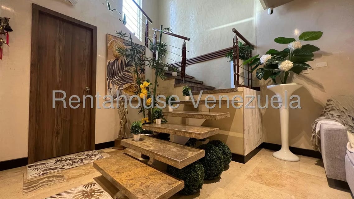 Townhouse (Multiples Niveles) en Venta en Lago Mar Beach, Zulia - 8