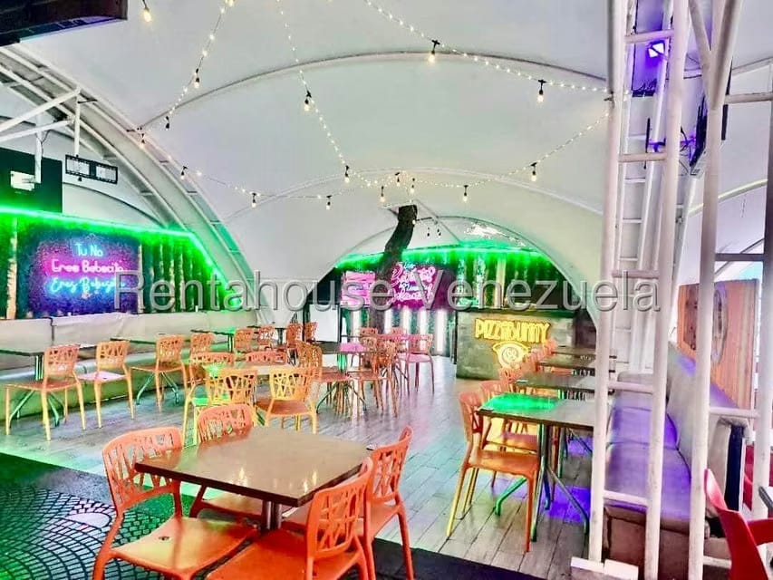 Comercial (Local Comercial) en Venta en La Castellana, Distrito Metropolitano - 4