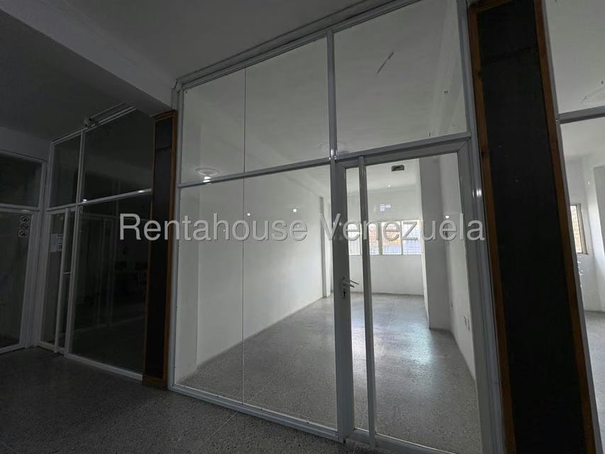 Comercial (Local Comercial) en Alquiler en Parroquia Juan de Villegas, Lara
