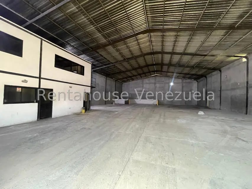 Comercial (Galpon - Deposito) en Alquiler en Miraflores, Portuguesa - 2