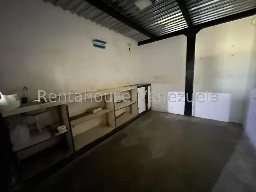 Comercial (Galpon - Deposito) en Alquiler en Miraflores, Portuguesa - 11
