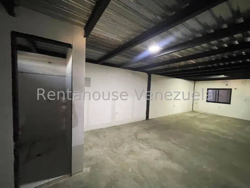 Comercial (Galpon - Deposito) en Alquiler en Miraflores, Portuguesa - 4