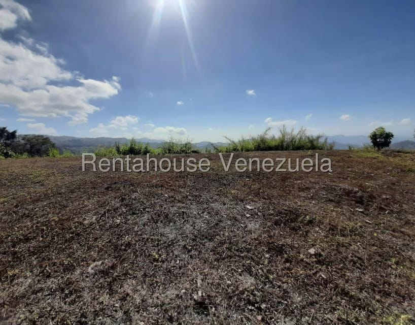 Terreno (Residencial) en Venta en Los Picachos, Miranda - 21