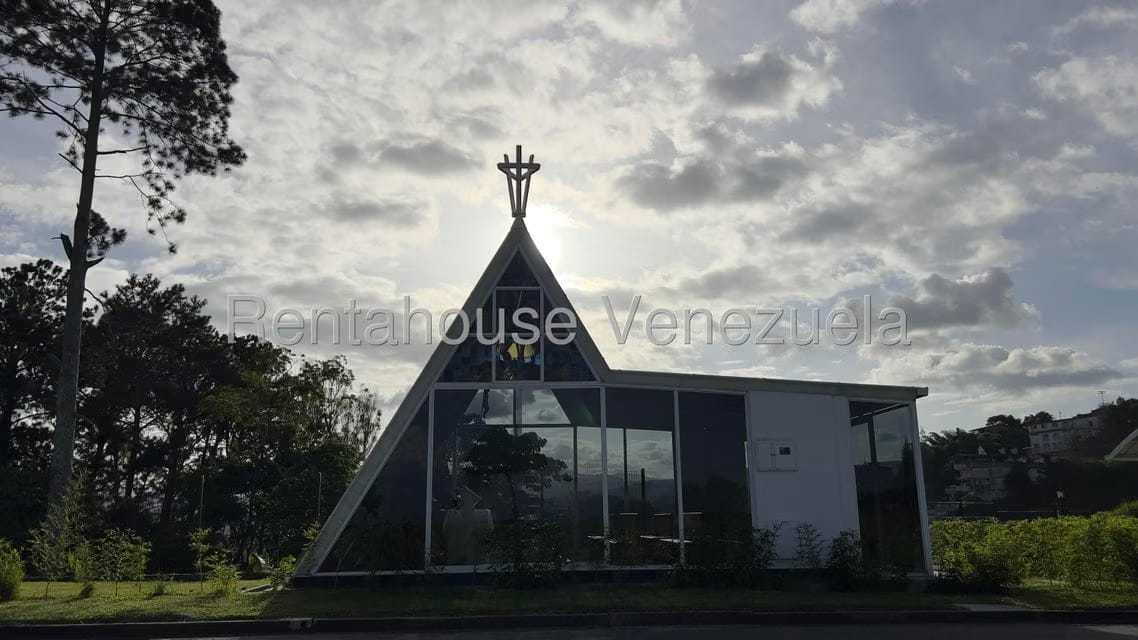 Terreno (Residencial) en Venta en Los Picachos, Miranda - 4