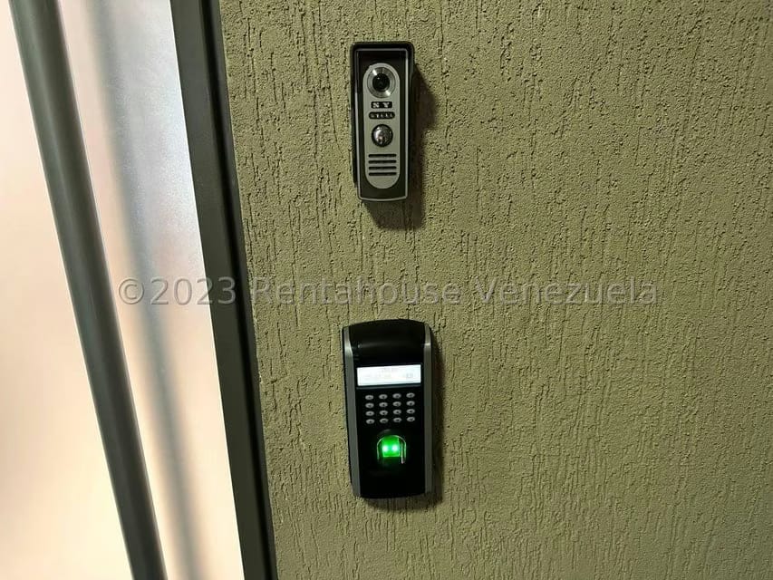 Comercial (Local Comercial) en Venta en Macaracuay, Distrito Metropolitano - 11
