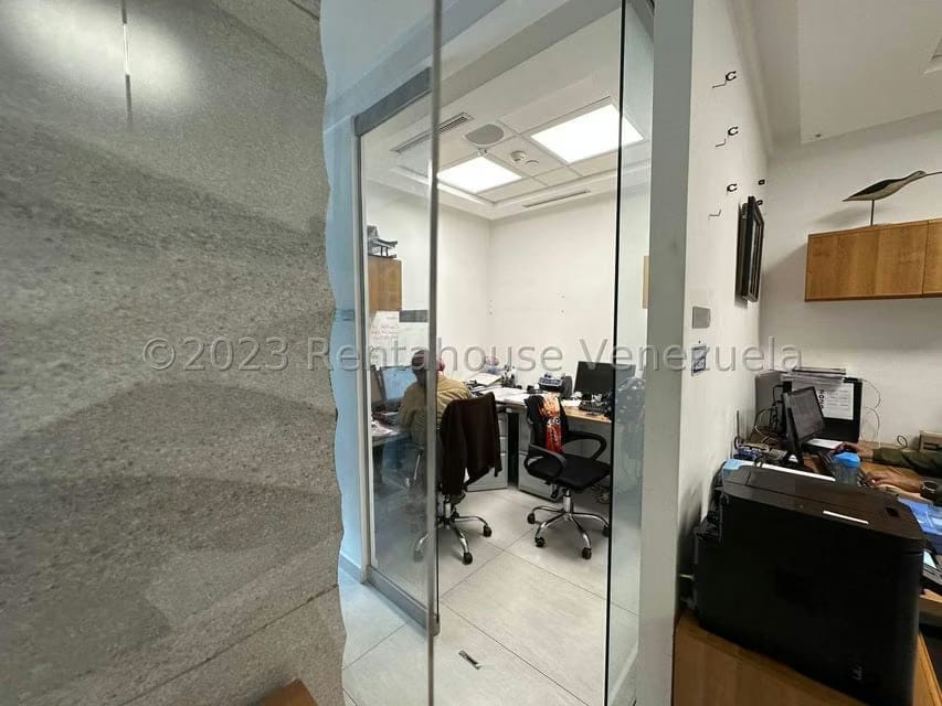 Comercial (Local Comercial) en Venta en Macaracuay, Distrito Metropolitano - 19
