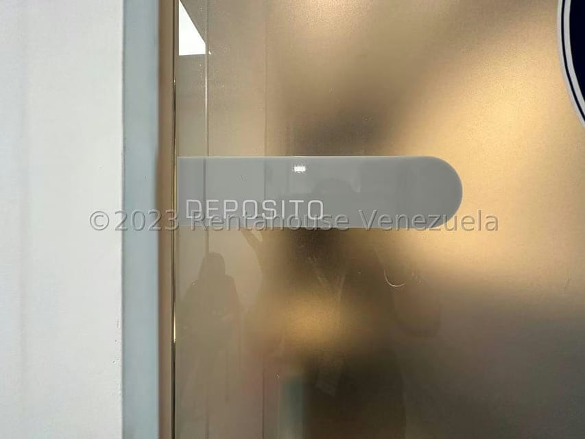 Comercial (Local Comercial) en Venta en Macaracuay, Distrito Metropolitano - 29