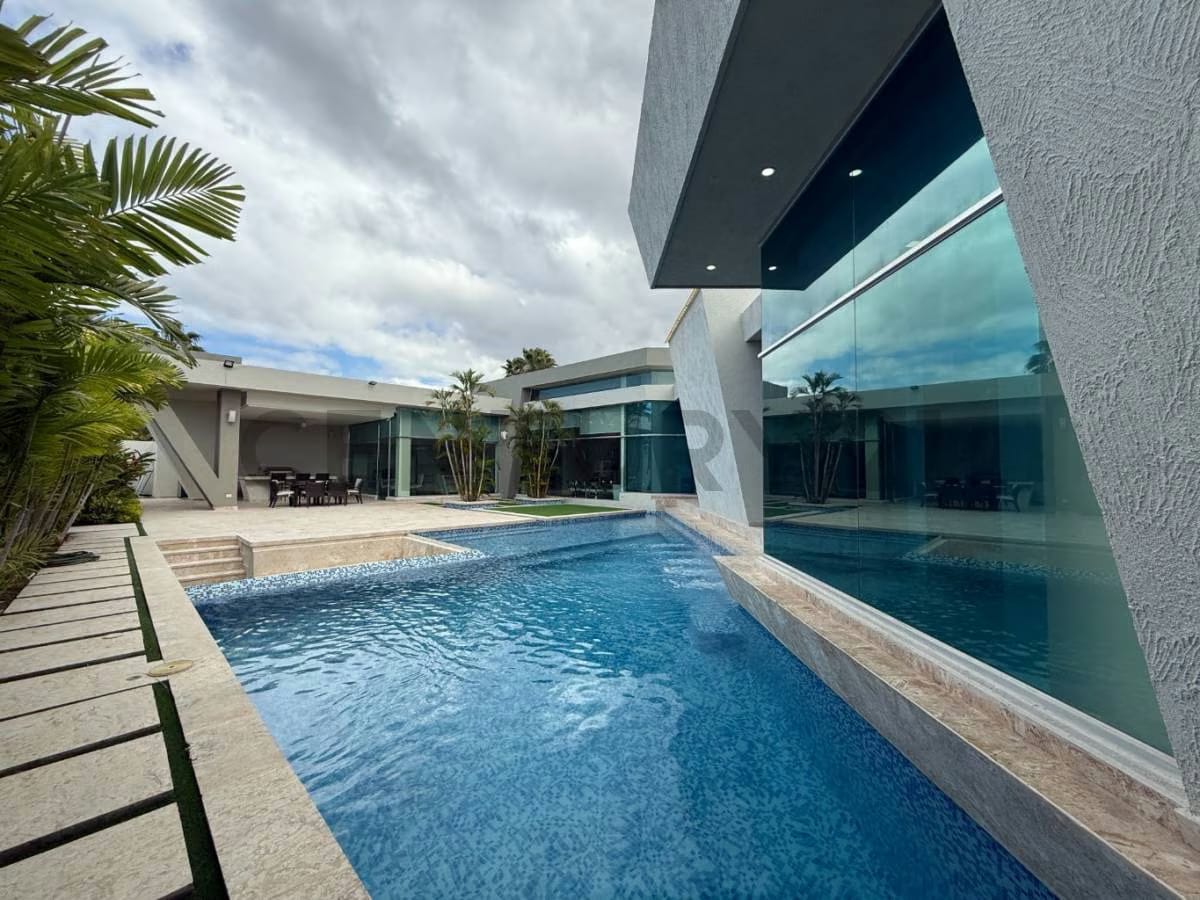 EN VENTA CASA VILLA EN C R LAS VILLAS LECHERIA - 2