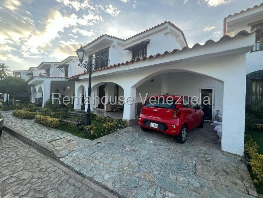 Townhouse (Duplex) en Venta en Playa el Angel, Nueva Esparta - 2