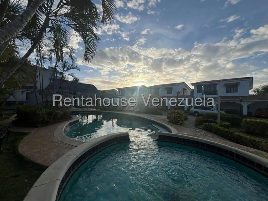 Townhouse (Duplex) en Venta en Playa el Angel, Nueva Esparta - 27