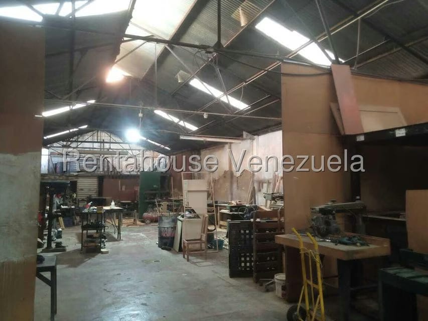 Comercial (Local Comercial) en Venta en Puente Hierro, Distrito Metropolitano - 12