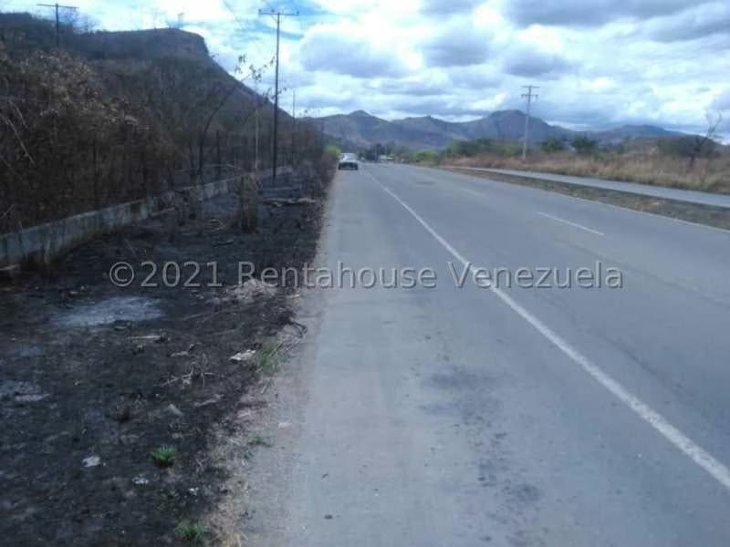 Terreno (Comercial) en Venta en Hacienda Barrancon, Aragua - 4