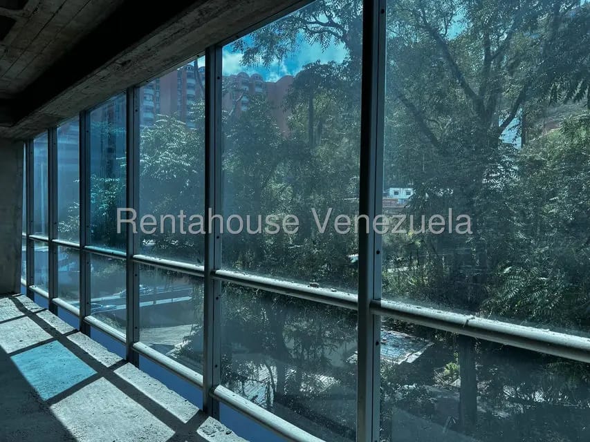 Comercial (Oficina) en Alquiler en Los Naranjos del Cafetal, Distrito Metropolitano - 11