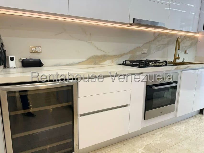 Apartamento (1 Nivel) en Venta en Los Naranjos del Cafetal, Distrito Metropolitano - 13