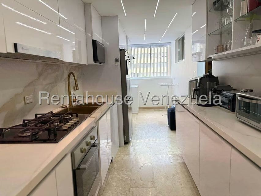 Apartamento (1 Nivel) en Venta en Los Naranjos del Cafetal, Distrito Metropolitano - 14