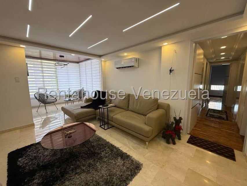 Apartamento (1 Nivel) en Venta en Los Naranjos del Cafetal, Distrito Metropolitano - 3