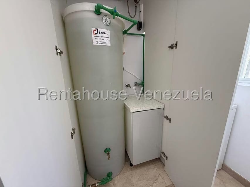 Apartamento (1 Nivel) en Venta en Los Naranjos del Cafetal, Distrito Metropolitano - 23